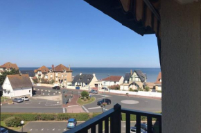 Trés bel appartement avec vue mer
